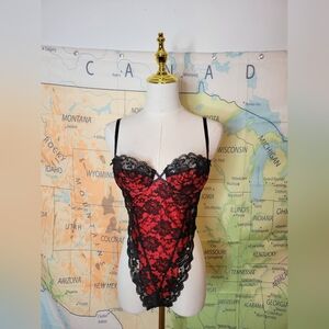 Victoria's Secret Gold Tag Elegant Red and Black Lace Bodysuit Teddy  Size 34
